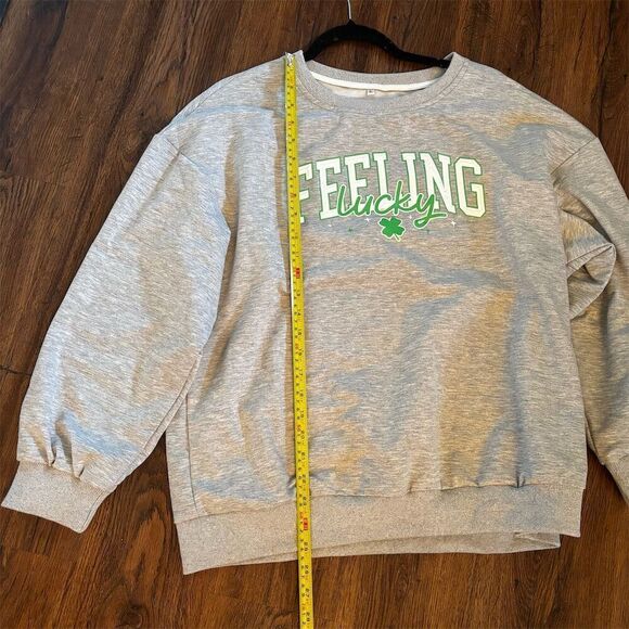 Etsy Unisex XL Gray "Feeling Lucky" Embroidered Sweatshirt St. Patrick's Day - Picture 7 of 7